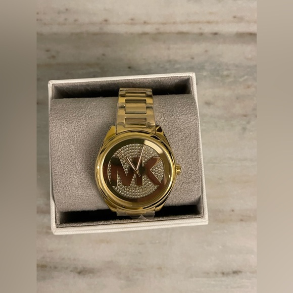 Women's Janelle Gold-Tone Stainless Steel Bracelet Watch - Picture 3 of 6